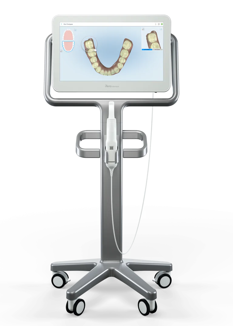 iTero element（3D口腔スキャナー）