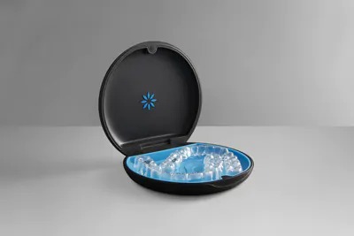 マウスピース型矯正装置（インビザライン）発注製作