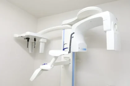 歯科用CTによる精密な診断で、より安全・確実な治療を