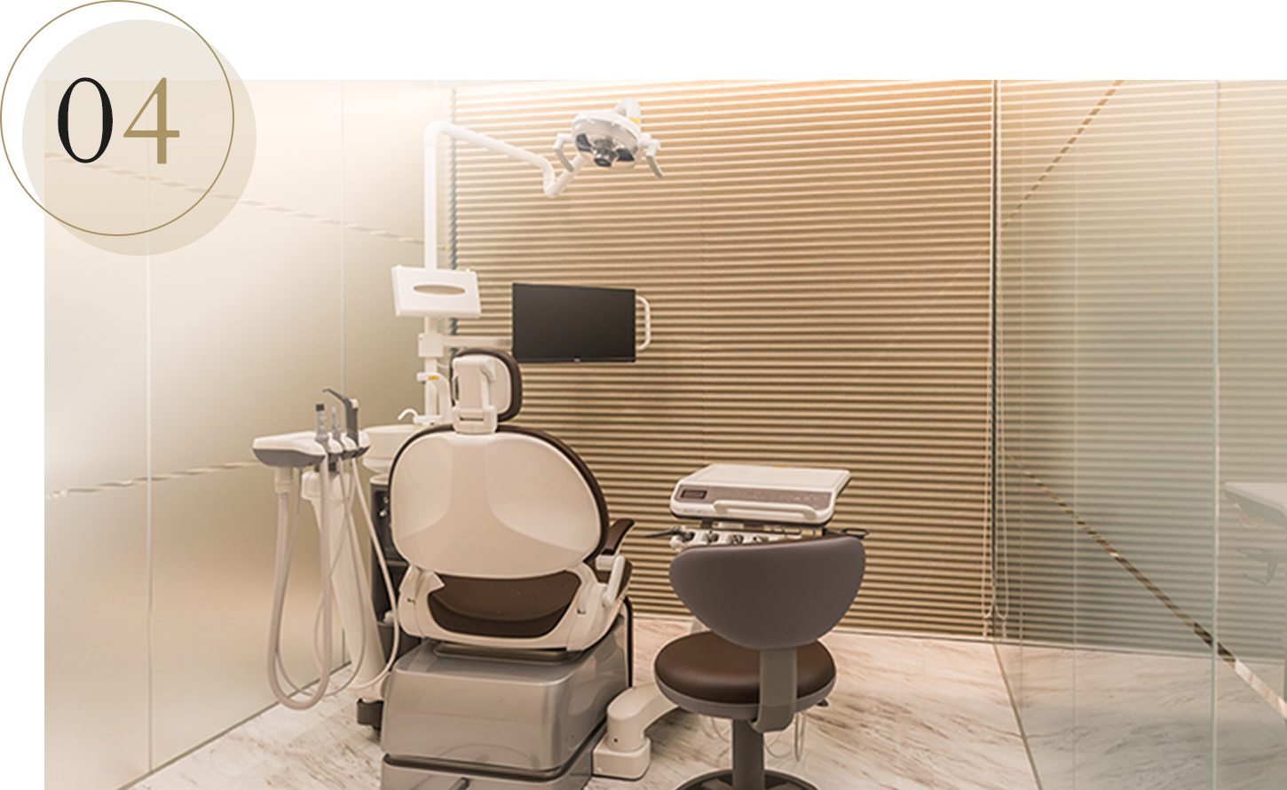 04 診療室は個室と半個室でプライバシーにも配慮
