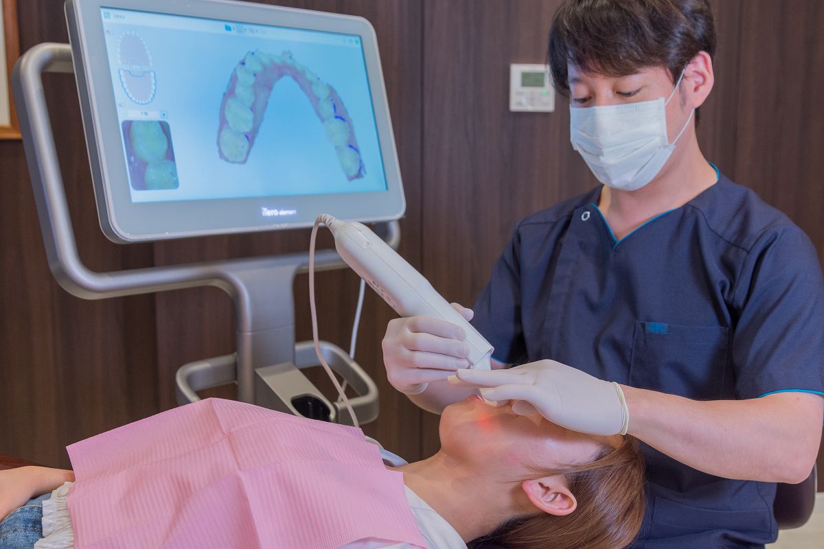 歯型の採取（口腔内スキャン）